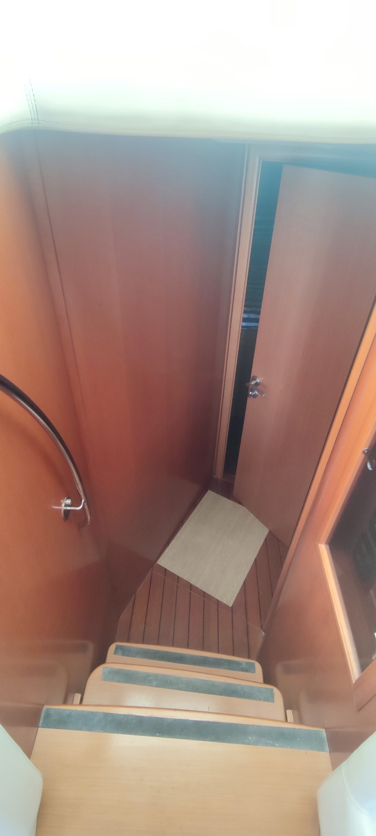 IMG_20230330_114803_copy_748x1664