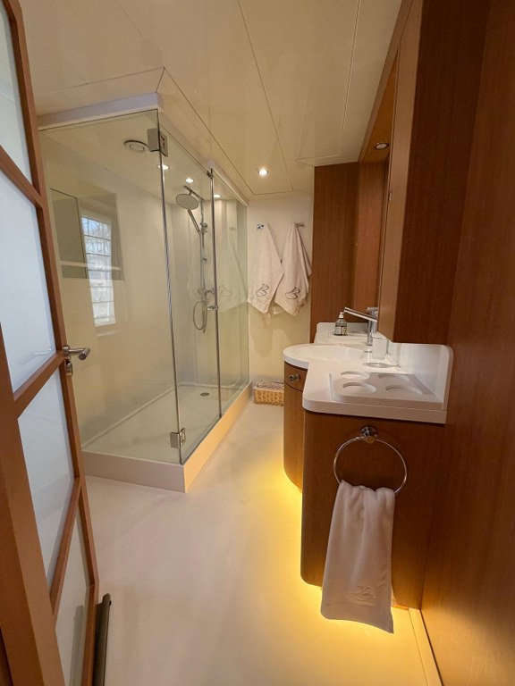 WhatsApp Image 2026-03-11 PLEASE WRITE THE BOAT YOU ARE INTERESTED IN 11.15.44 (7)_576x768